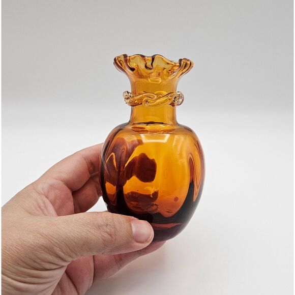 Pilgrim Glass Bud Vase Honey Amber Hand Blown Art Glass Ruffle Rim Vintage - Picture 3 of 10